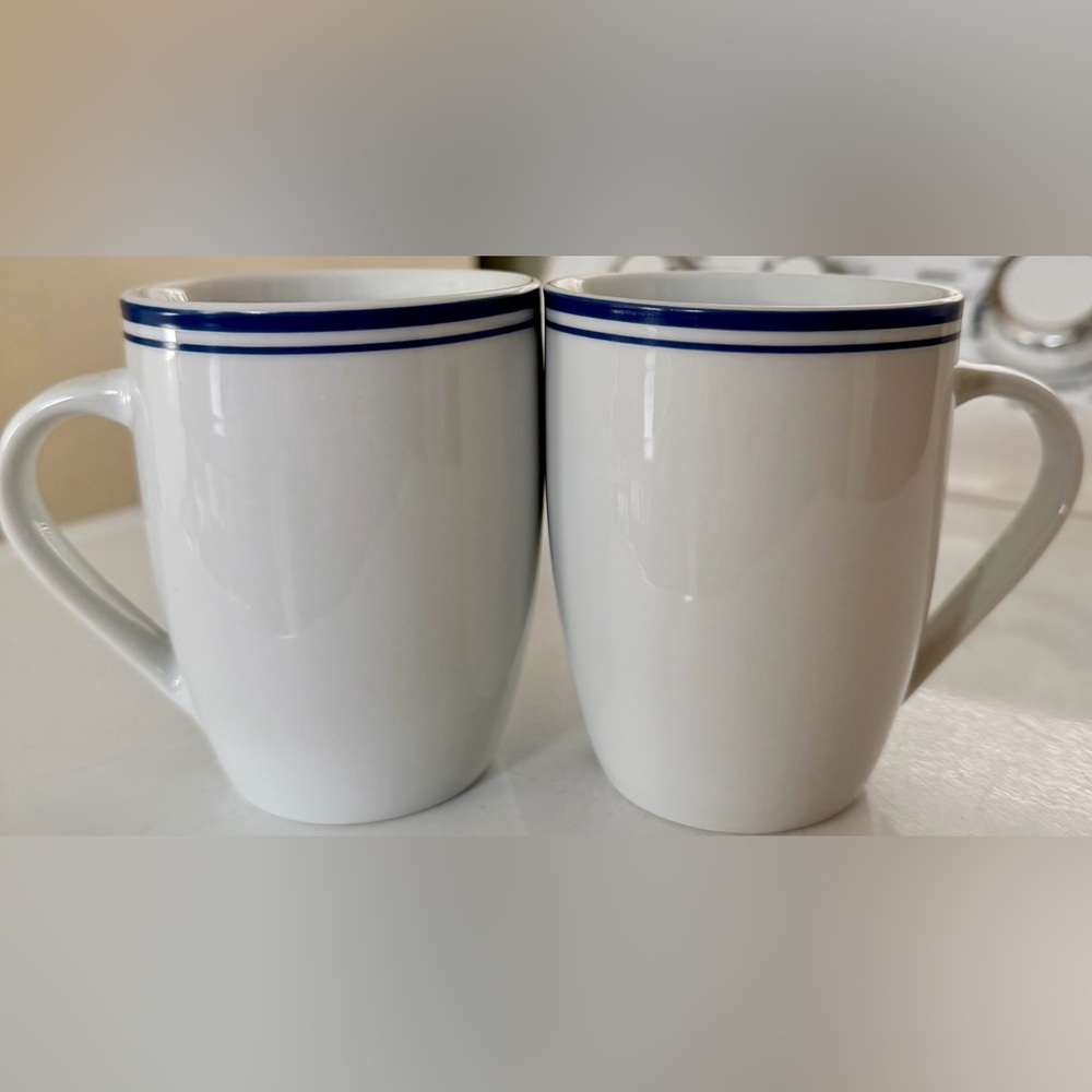 Set of 2 mugs